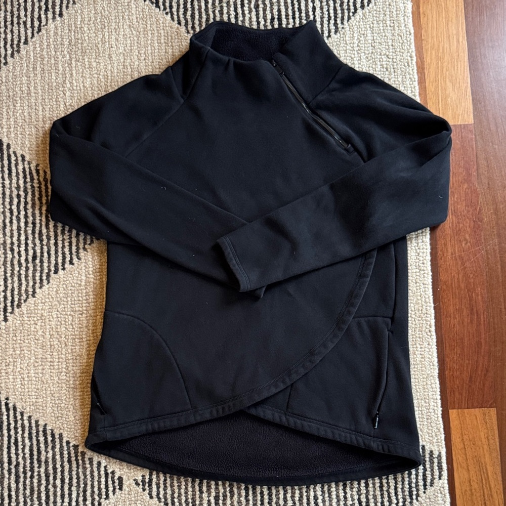 Athleta crossover mock neck sweatshirt
